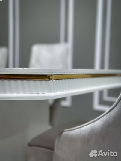 Кухонный стол. Доставка по всей России