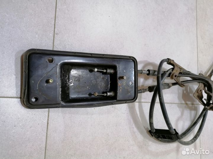 Трос стояночн.тормоза с кроншт. VW Passat B5 1999