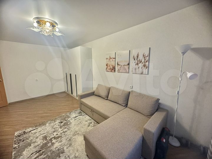 2-к. квартира, 60 м², 9/9 эт.