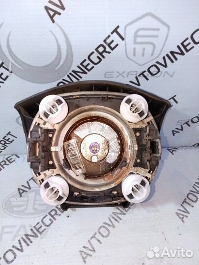 Подушка безопасности в руль Volkswagen Amarok 1