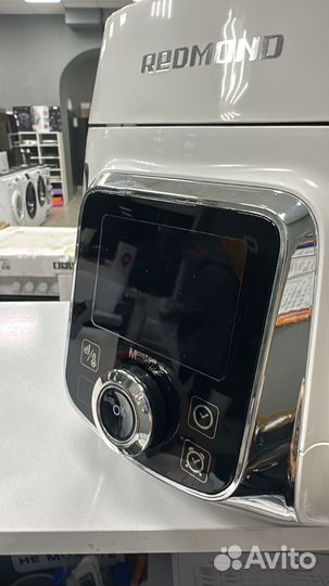 Мультиварка-скороварка Redmond RMC p470