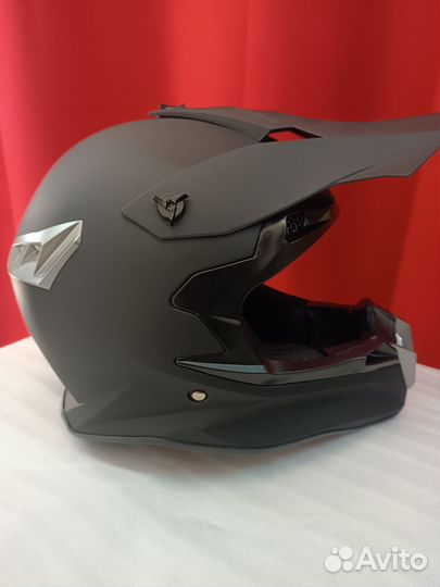 Кроссовый шлем новый