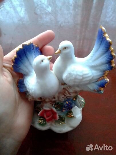 Статуэтка фарфор Голуби