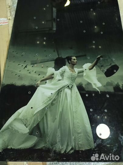 Картина из закалённого стекла для выставки товара