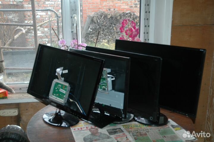 Мониторы на запчасти-матрицы битые