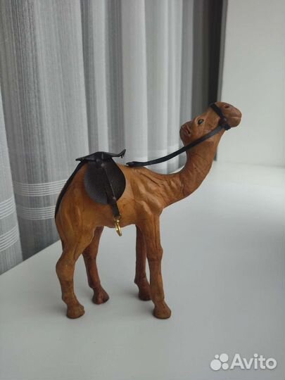 Статуэтка верблюд