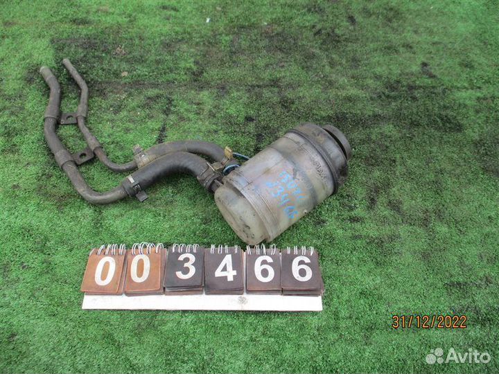 Бачок гидроусилителя руля Isuzu Elf