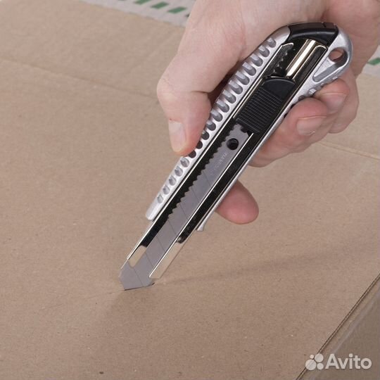 Нож канцелярский 18 мм Brauberg металлический