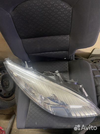 Фара правая renault megane 3