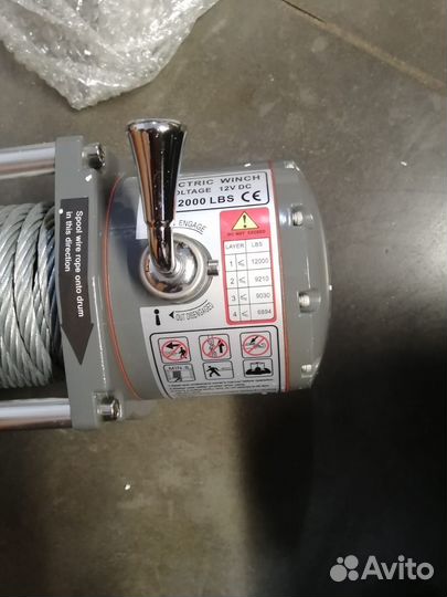Лебедка электрическая автомобильная