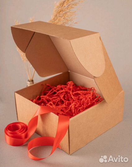 Коробка подарочная