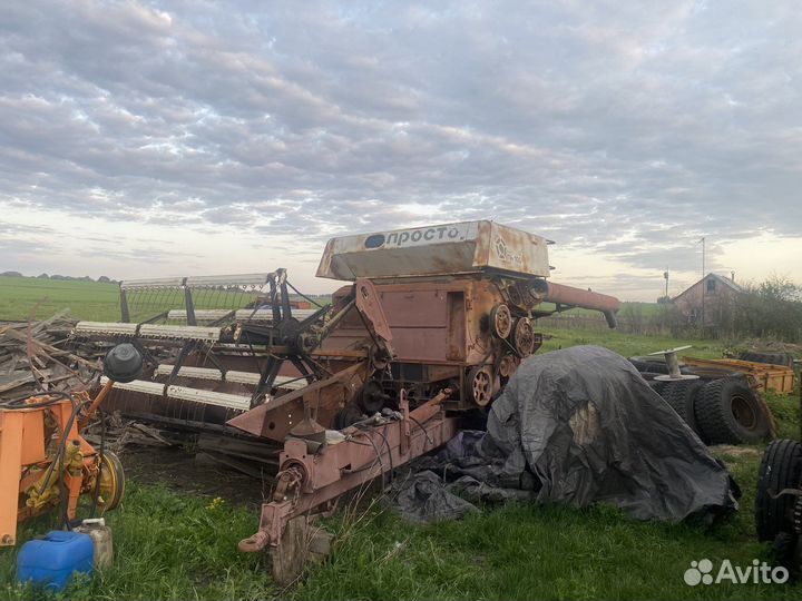 Комбайн зерноуборочный прицепной пн-100 Простор
