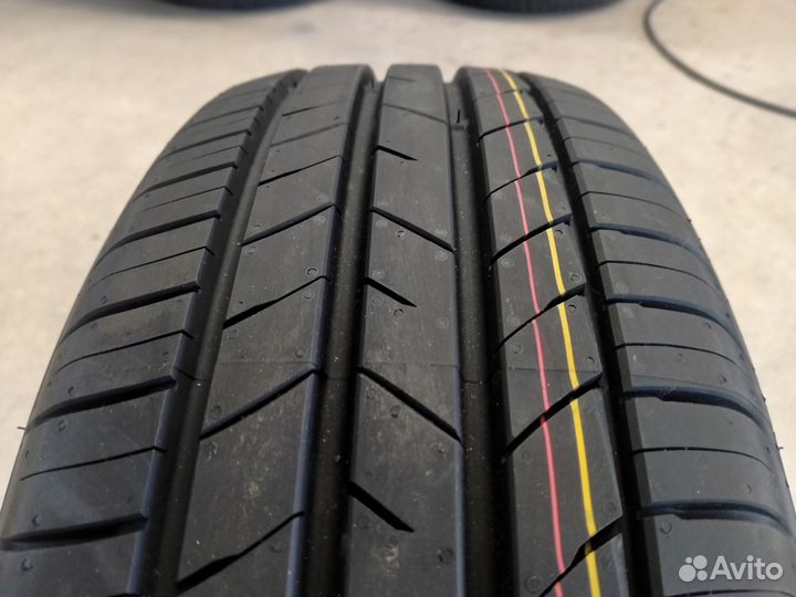 Kumho Ecsta HS52 185/60 R14 82H