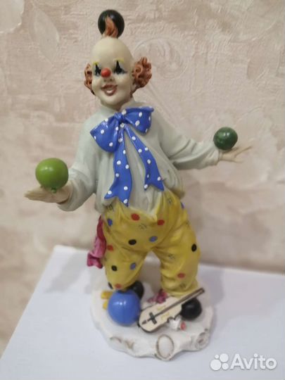 Статуэтки из полистоуна