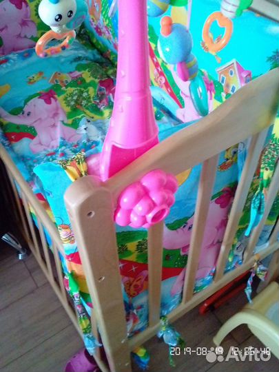 Крутящаяся Музыкальная карусель