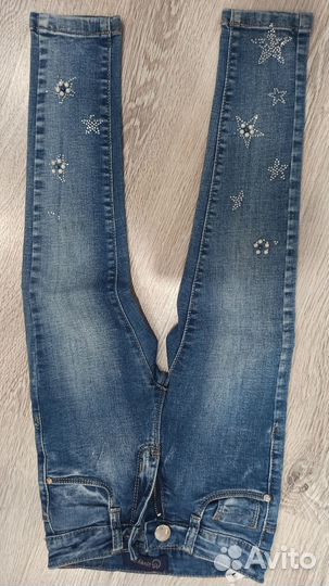 Джинсы