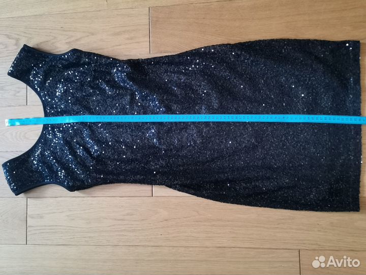 Платье с пайетками