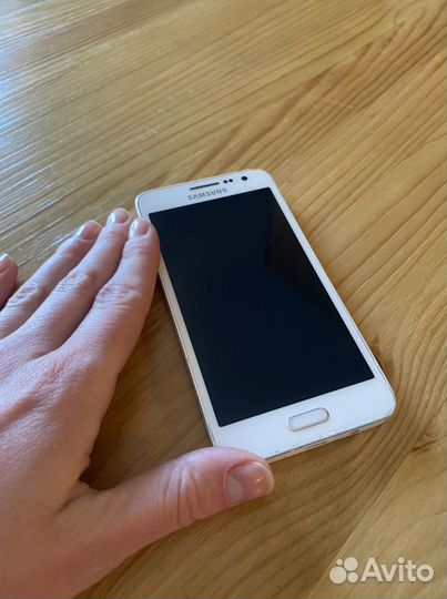 Samsung Galaxy A3 SM-A300F, 16 ГБ