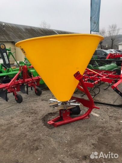 Разбрасыватель удобрений Strumyk РУМ 500, 2024