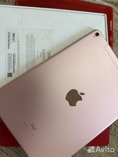 iPad pro 9.7 128gb sim