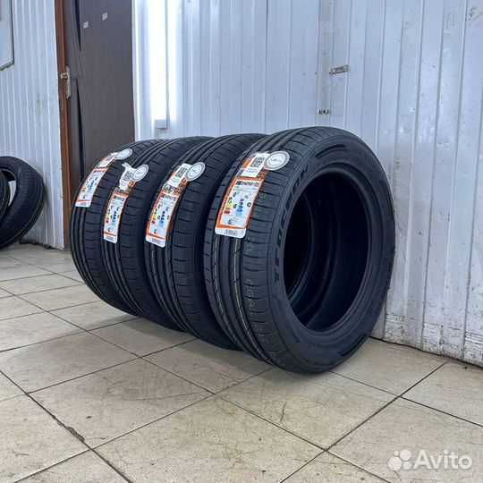 Tracmax X-Privilo TX3 235/45 R19