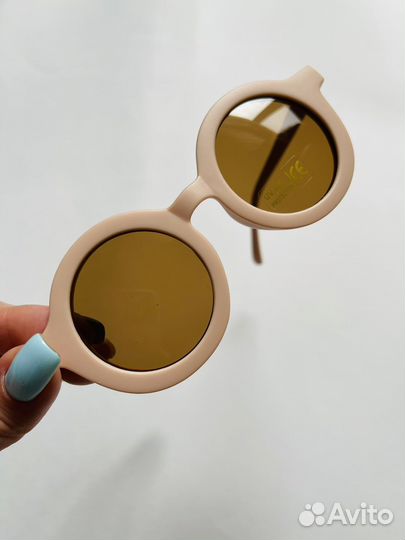 Солнцезащитные очки