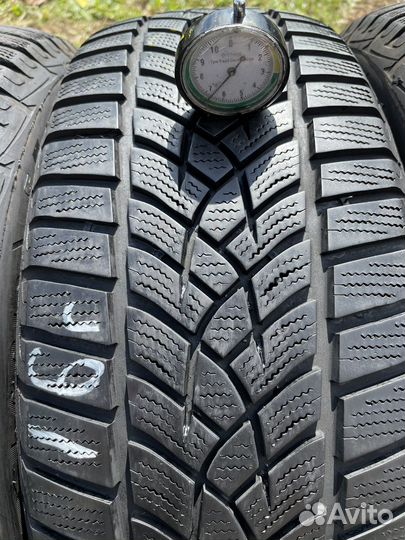 Goodyear UltraGrip Performance Gen-1 215/60 R16