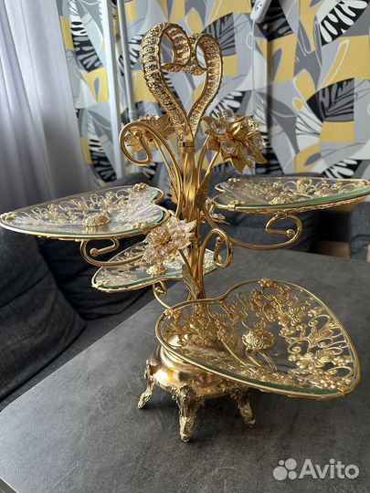 Менажница на ножке, ваза для фруктов, конфет