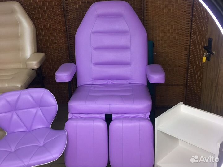 Педикюрная кушетка кресло клиента