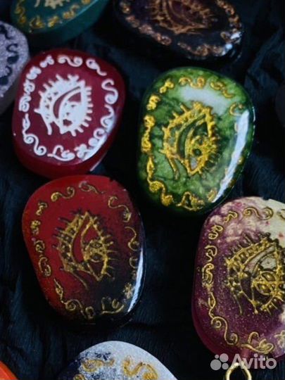 Ведьмин глаз оберег от бед