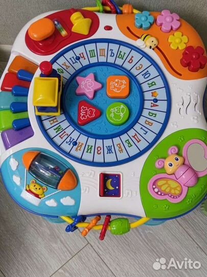 Развивающий столик baby go