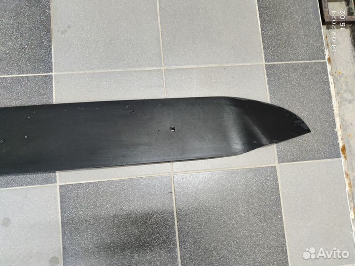 87370P1220 Накладка крышки багажника Kia Sportage