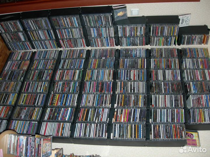 Компакт диски (коллекция) 2000 шт продаю, меняю