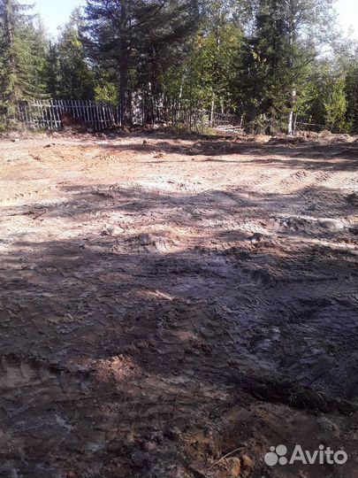 Земельные работы. Экскаватор погрузчик