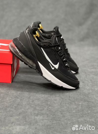 Кроссовки Nike