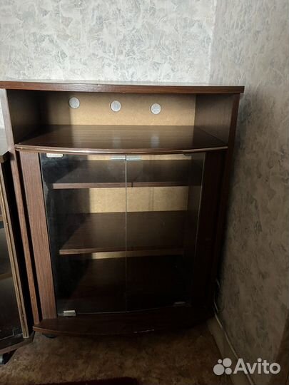 Под телевизор