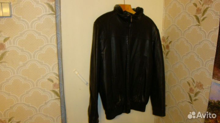 Мужская куртка из кожзаменителя теплая р.48-50 б/у