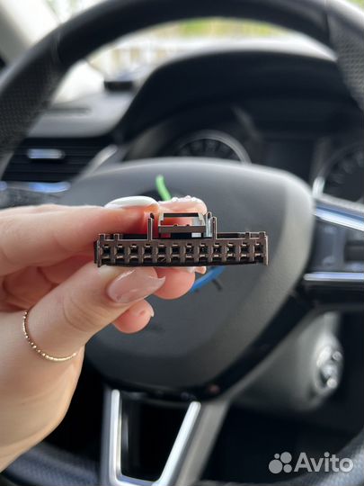 Разъем для блока предохранителей Renault