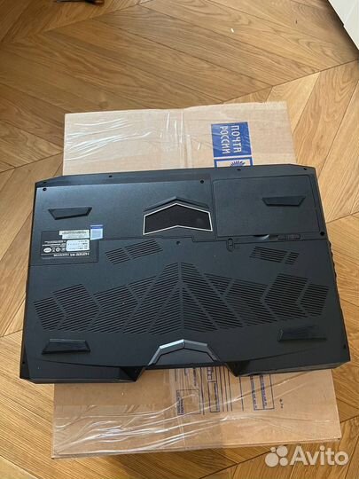 Clevo P775TM i7 9700, rtx 2070super 8gb, 32gb