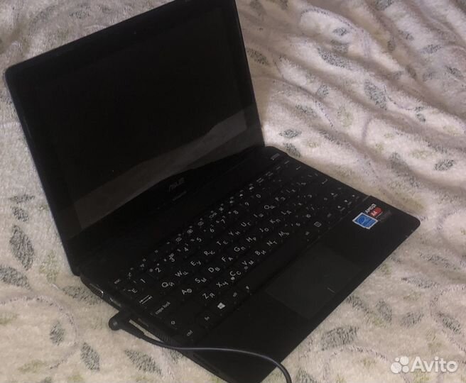 Нетбук asus