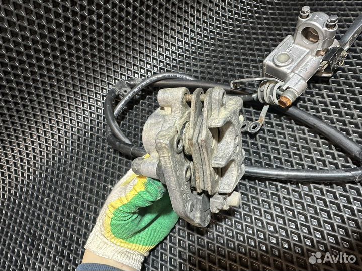 Передняя тормозная система Suzuki Djebel 250