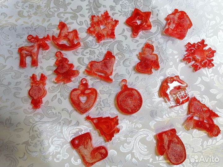 Набор новогодних игрушек из эпоксидной смолы