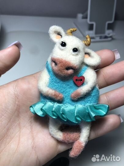 Брошь ручной работы