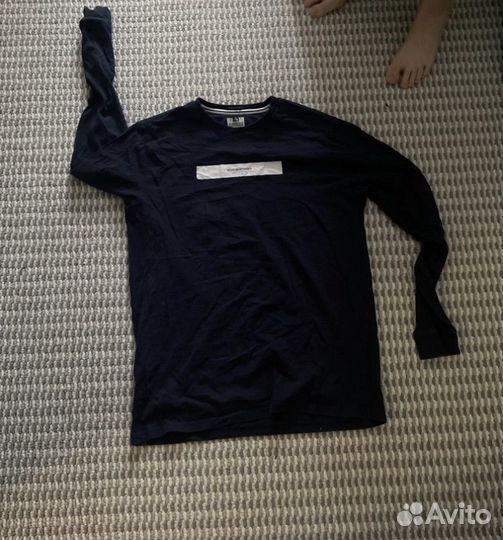 Лонгслив weekend offender