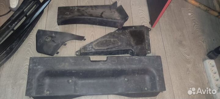 Запачасти Лансер 9 багажник