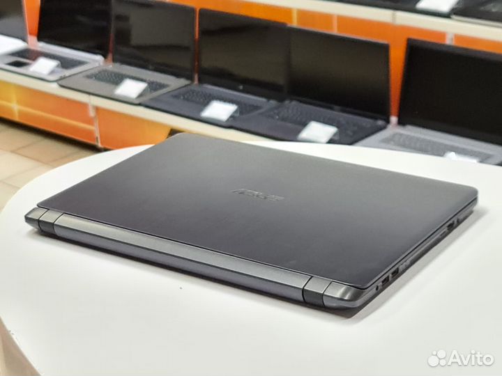 Ноутбук Asus 15.6