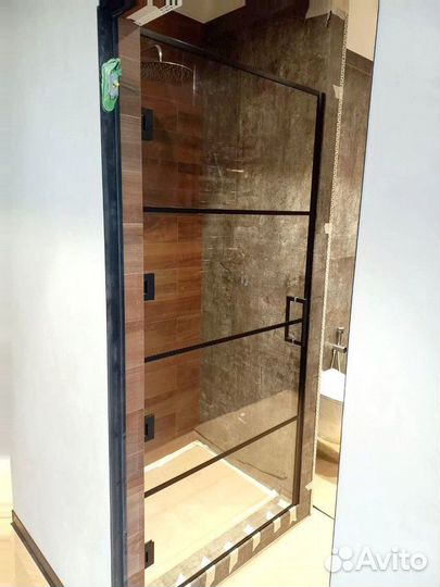 Стеклянные двери на заказ