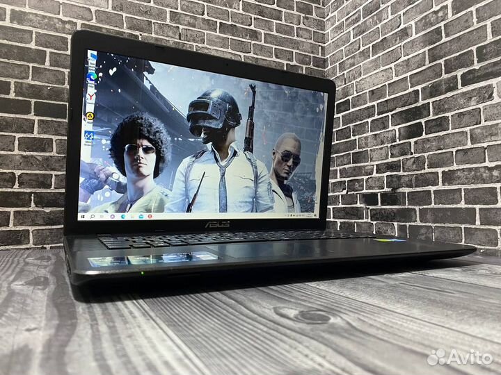 Игровой ноутбук Asus 17.3/8gb/2видеокарты/SSD+HDD
