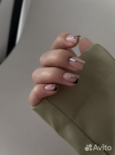 Маникюр, наращивание ногтей