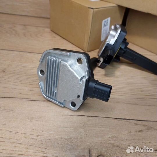 Датчик уровня масла Honda Civic CR-V и др